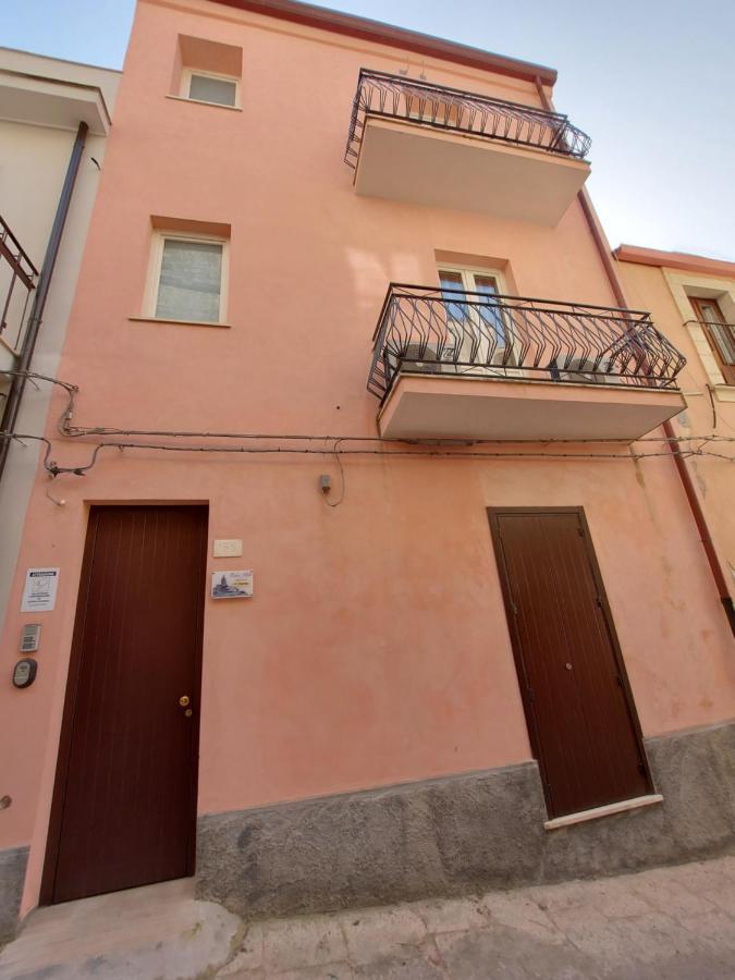 Oikos - Ragusa Ibla Luaran gambar